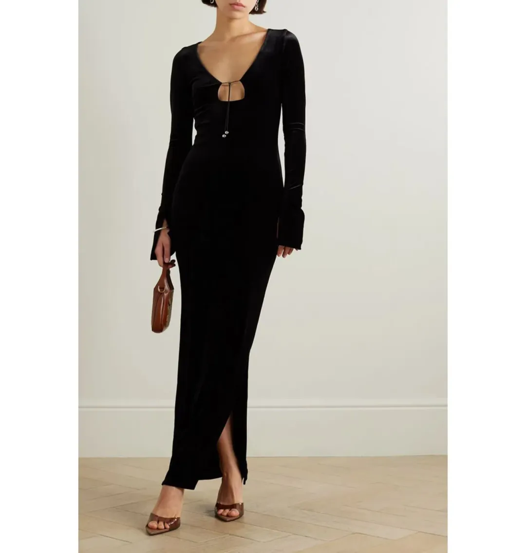 16Arlington Solaria Velvet Gown Black Size UK 10 for rent on The Volte - main image