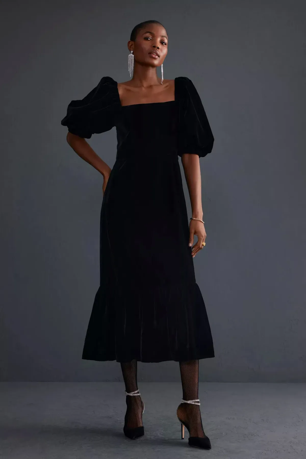 Queens of Archive Genie Velvet Midi Dress Black Size M / UK 10 for rent on The Volte - main image